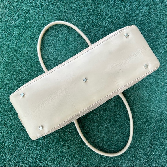 Salvatore Ferragamo Vintage Y2K Gancini Embossed Leather Handbag Beige - Picture 12 of 16